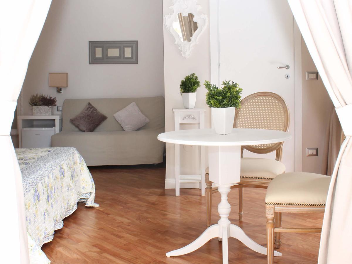 Grand Tour 4Rooms Наполи Екстериор снимка